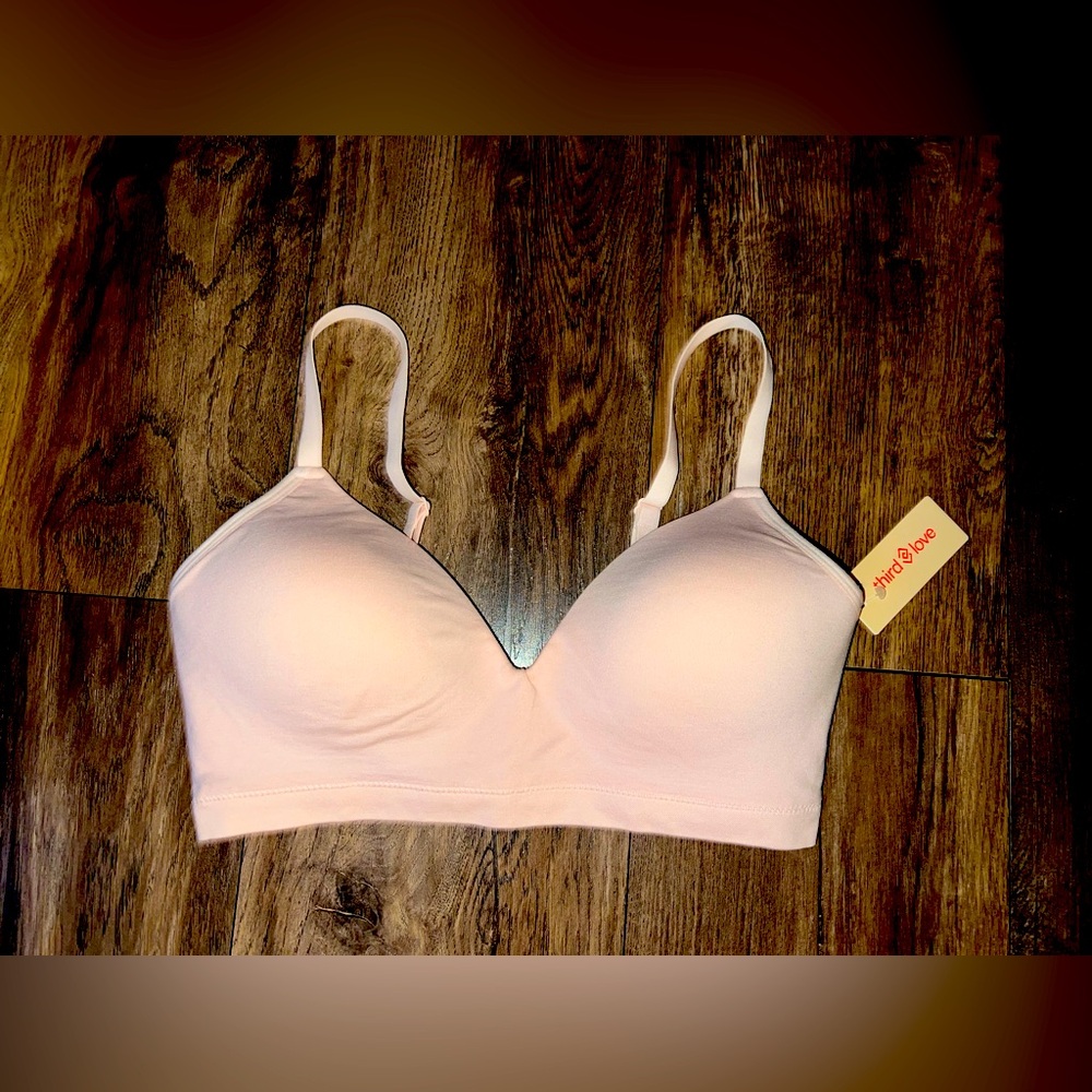 NWT THIRD LOVE SIZE SM+ WIRELESS PLUNGE BRA IN EVENING SAND. - Picture 3 of 8